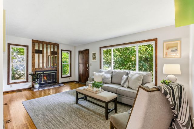 6481 Rath Drive, Woodbury, MN 55125