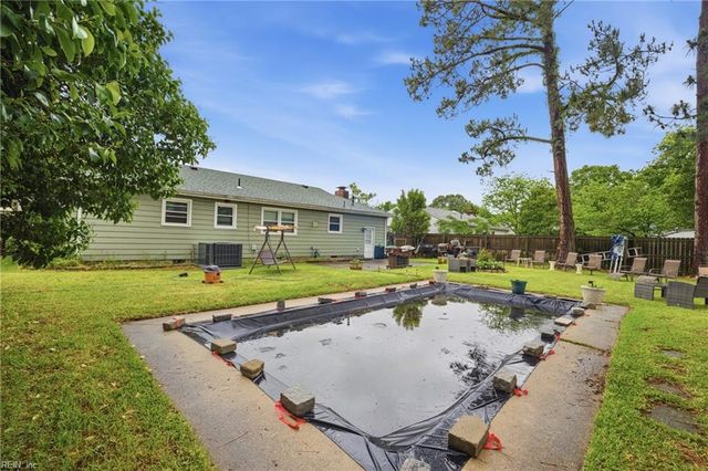 1424 Ramsey RD, Norfolk, VA 23503