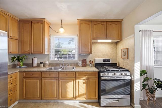 1424 Ramsey RD, Norfolk, VA 23503
