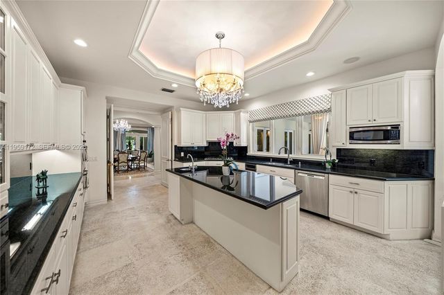 8400 SW 52nd Ave, Miami, FL 33143