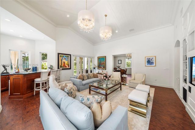 8400 SW 52nd Ave, Miami, FL 33143