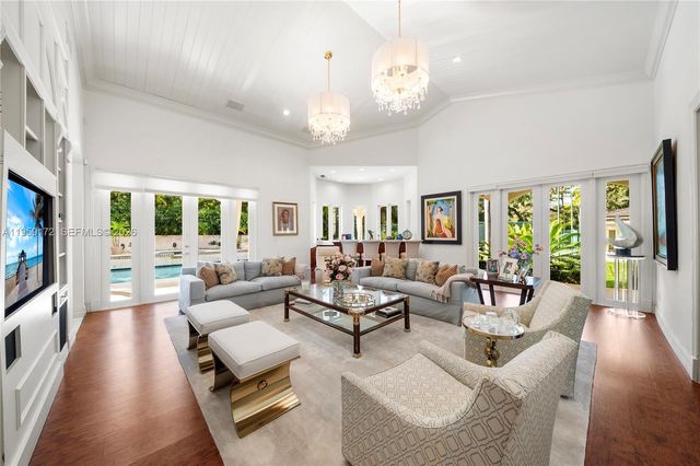 8400 SW 52nd Ave, Miami, FL 33143