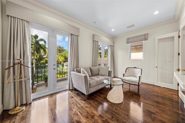 8400 SW 52nd Ave, Miami, FL 33143