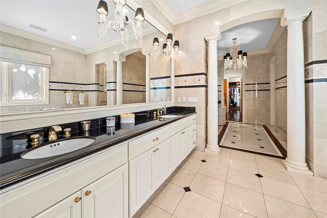 8400 SW 52nd Ave, Miami, FL 33143