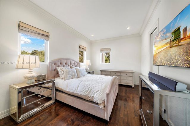 8400 SW 52nd Ave, Miami, FL 33143