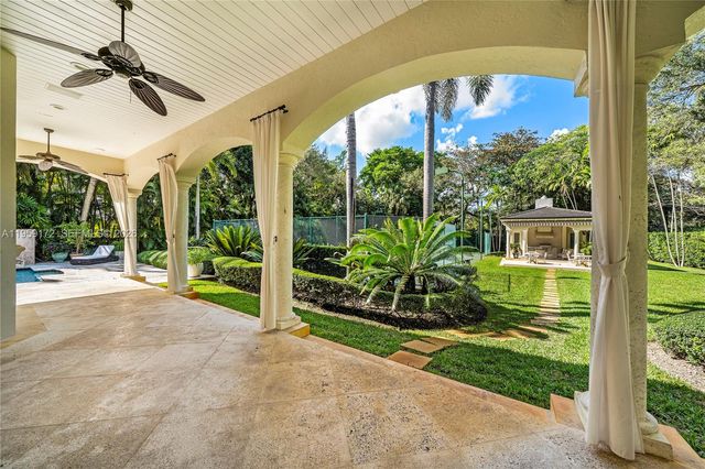 8400 SW 52nd Ave, Miami, FL 33143