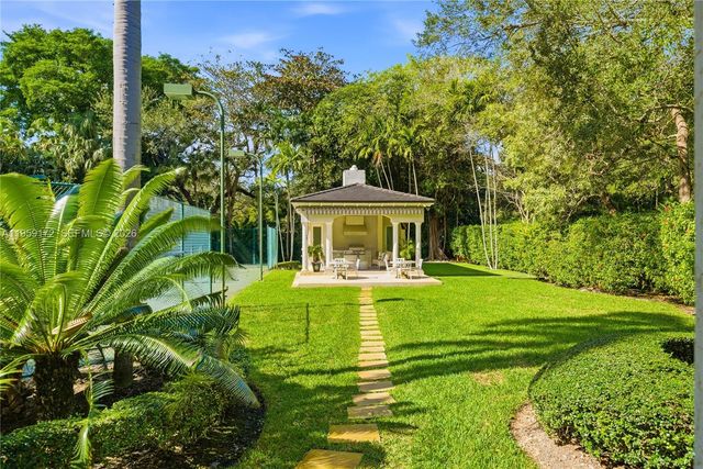 8400 SW 52nd Ave, Miami, FL 33143