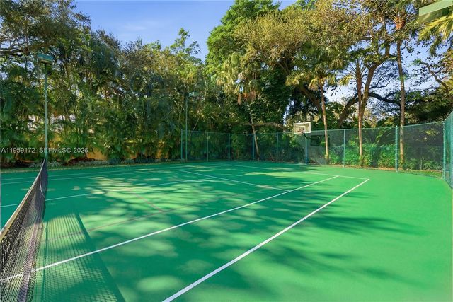 8400 SW 52nd Ave, Miami, FL 33143