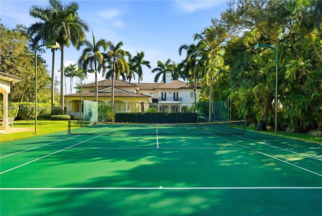 8400 SW 52nd Ave, Miami, FL 33143