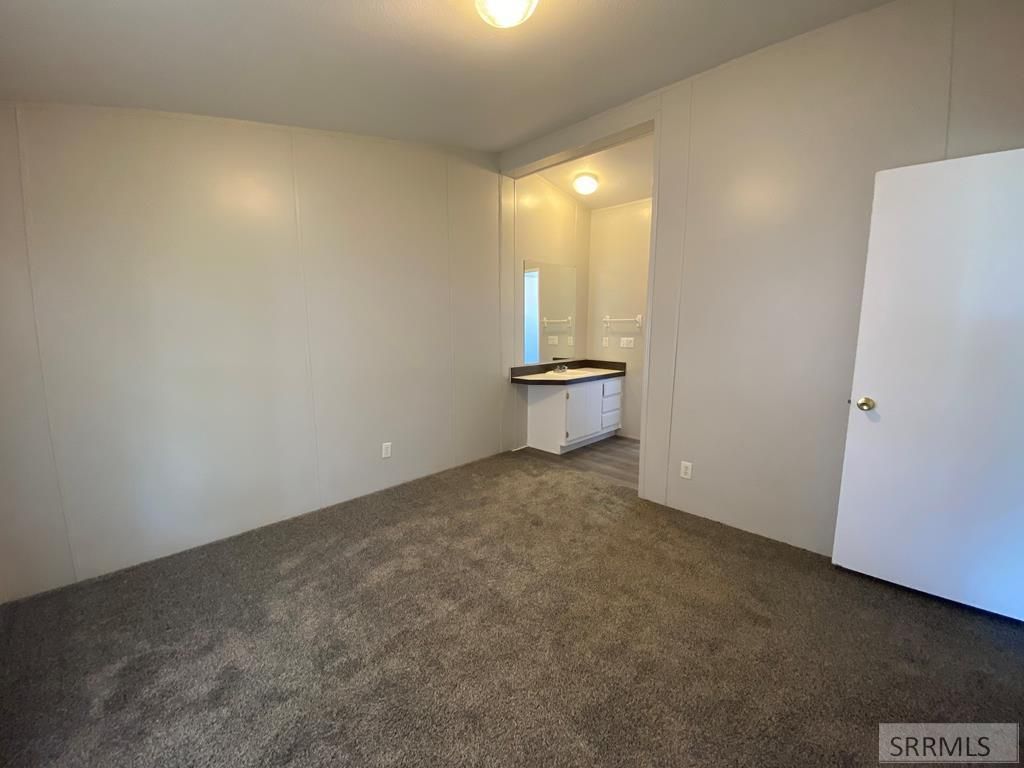 Image 14 of property listing at 194/196 W Center Street, Blackfoot, ID 83221