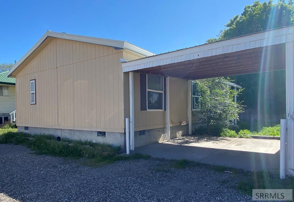 Image 22 of property listing at 194/196 W Center Street, Blackfoot, ID 83221