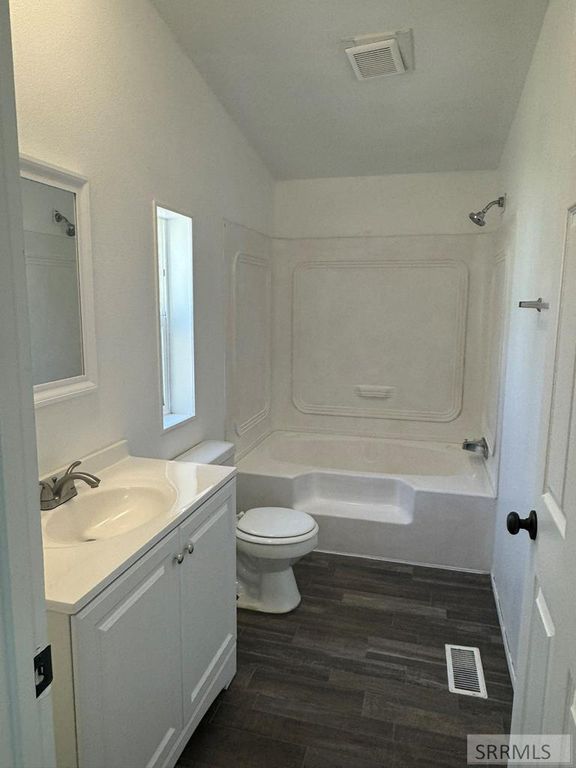 Image 34 of property listing at 194/196 W Center Street, Blackfoot, ID 83221