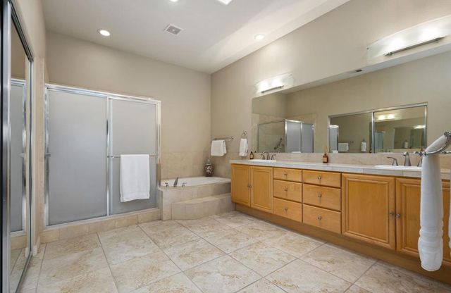 285 Kavenish Drive, Rancho Mirage, CA 92270
