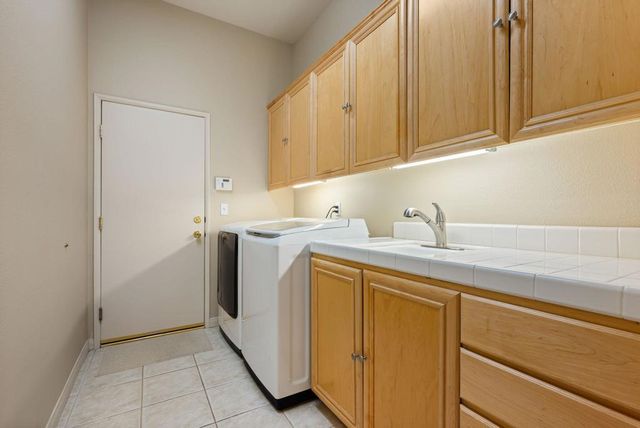 285 Kavenish Drive, Rancho Mirage, CA 92270