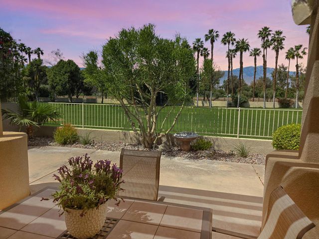 285 Kavenish Drive, Rancho Mirage, CA 92270