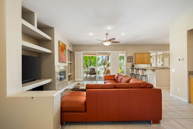 285 Kavenish Drive, Rancho Mirage, CA 92270