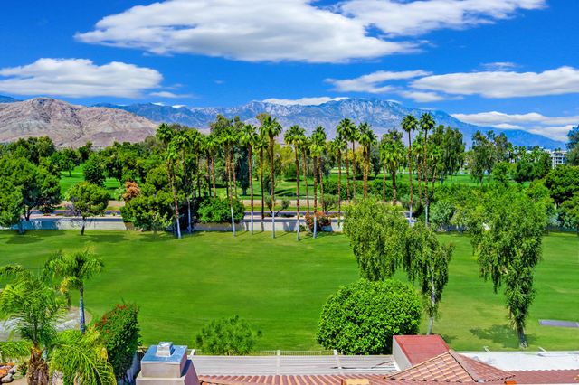 285 Kavenish Drive, Rancho Mirage, CA 92270