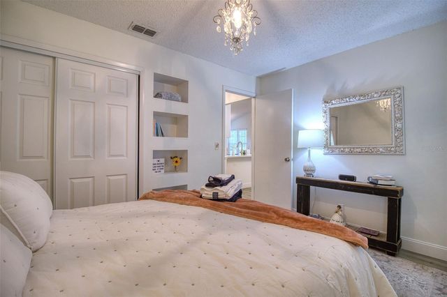 957 EDGEHILL DRIVE, Palm Harbor, FL 34684