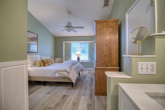 957 EDGEHILL DRIVE, Palm Harbor, FL 34684