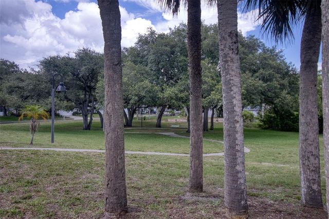957 EDGEHILL DRIVE, Palm Harbor, FL 34684