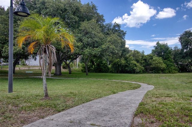 957 EDGEHILL DRIVE, Palm Harbor, FL 34684