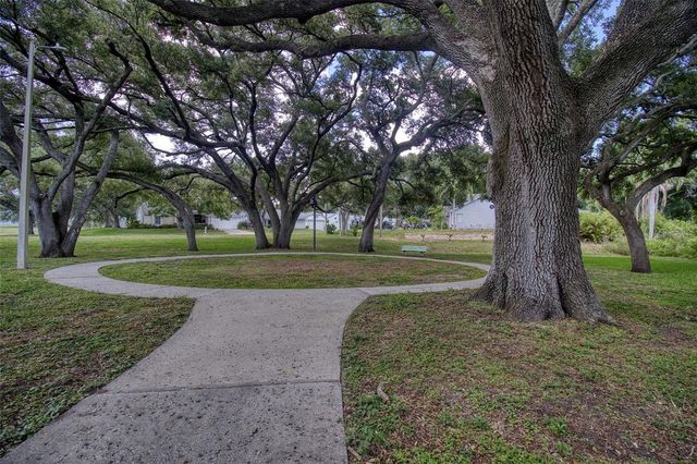957 EDGEHILL DRIVE, Palm Harbor, FL 34684