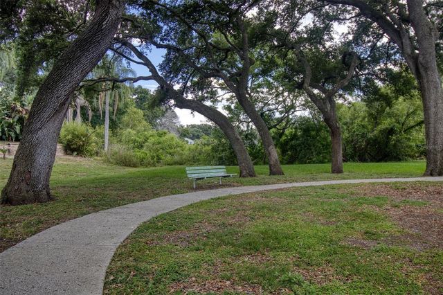 957 EDGEHILL DRIVE, Palm Harbor, FL 34684