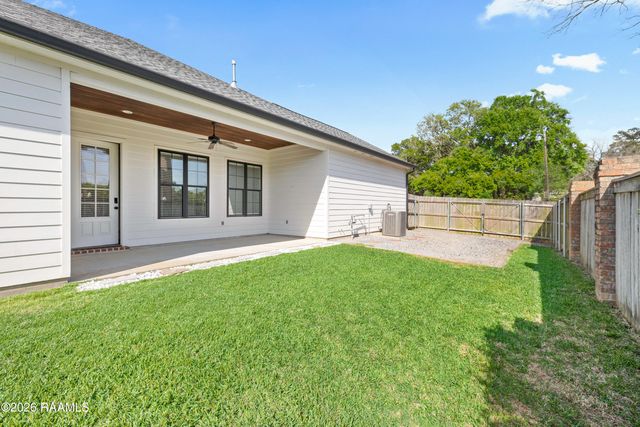 108 Middleburg Drive, Lafayette, LA 70508