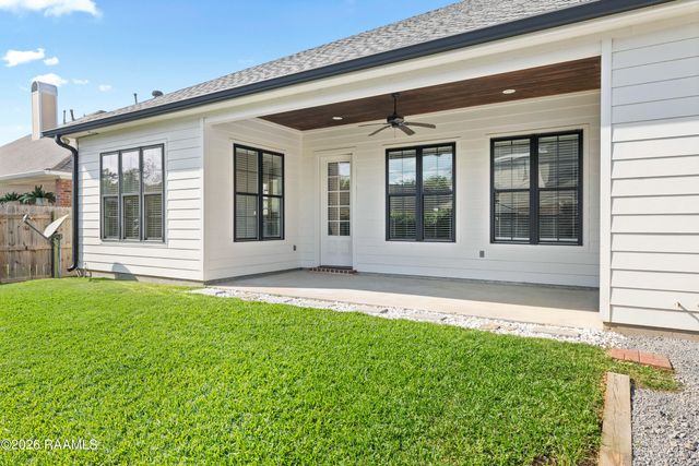 108 Middleburg Drive, Lafayette, LA 70508