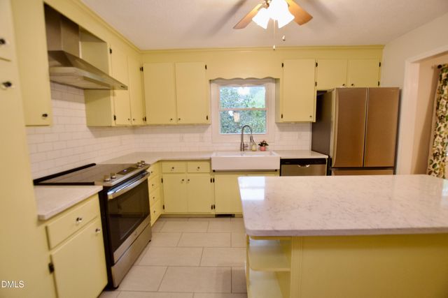 1201 Sturdivant Drive, Cary, NC 27511