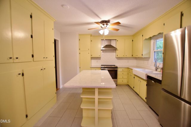 1201 Sturdivant Drive, Cary, NC 27511