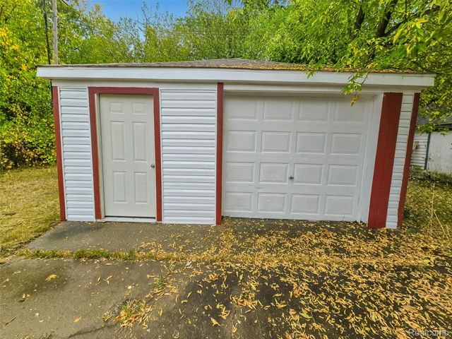 20052 Avon Avenue, Detroit, MI 48219