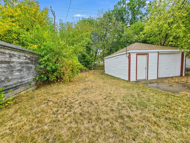 20052 Avon Avenue, Detroit, MI 48219