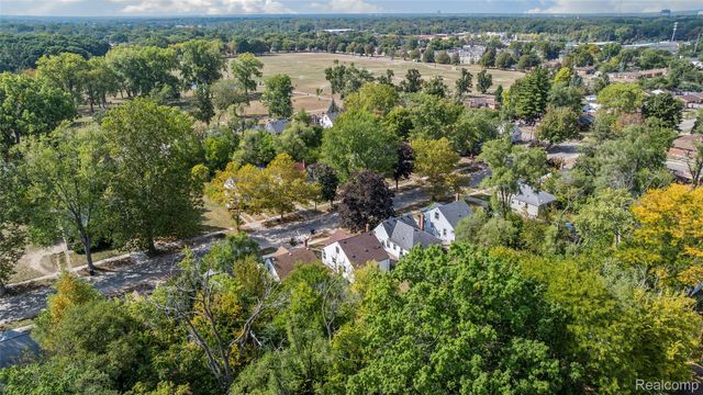 20052 Avon Avenue, Detroit, MI 48219