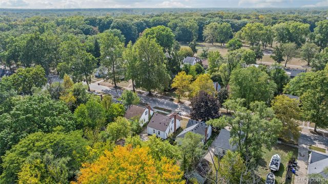 20052 Avon Avenue, Detroit, MI 48219