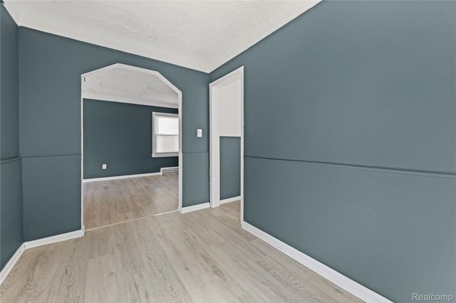 20052 Avon Avenue, Detroit, MI 48219