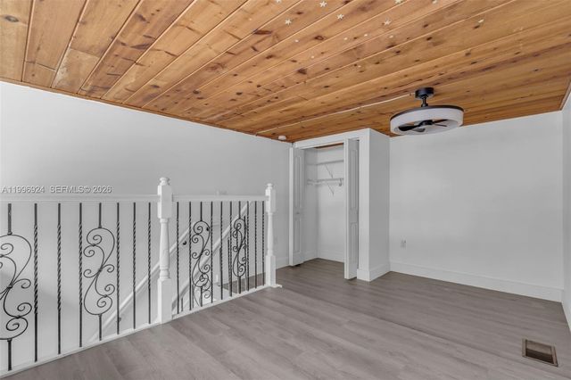 6448 Windmill Gate Rd, Miami Lakes, FL 33014