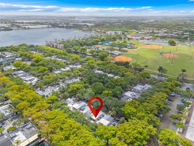 6448 Windmill Gate Rd, Miami Lakes, FL 33014