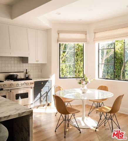 859 S Gretna Green Way, Los Angeles, CA 90049