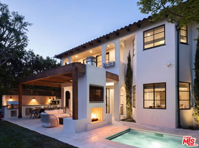 859 S Gretna Green Way, Los Angeles, CA 90049