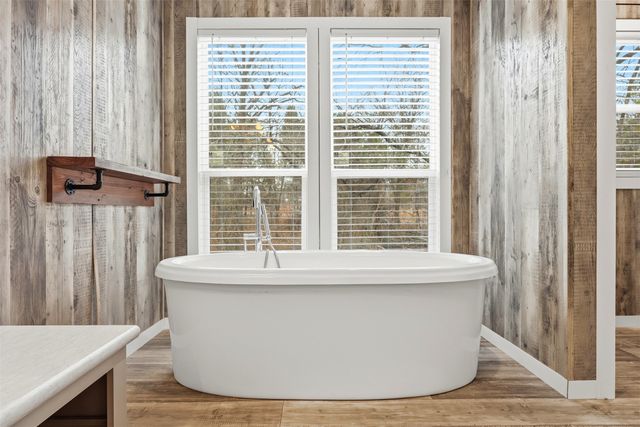 2114 Hickory Street, Mabank, TX 75156