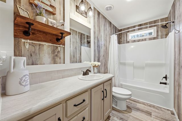 2114 Hickory Street, Mabank, TX 75156