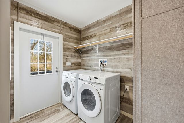 2114 Hickory Street, Mabank, TX 75156