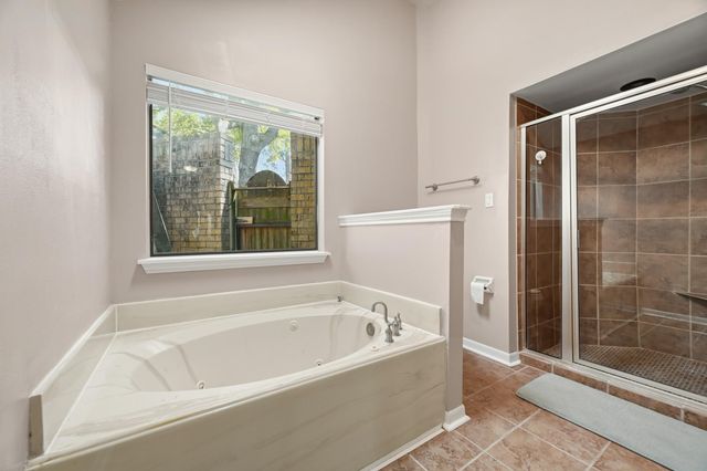 19507 Gamble Oak Drive, Humble, TX 77346