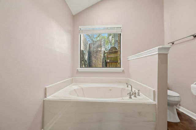 19507 Gamble Oak Drive, Humble, TX 77346