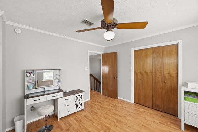 19507 Gamble Oak Drive, Humble, TX 77346