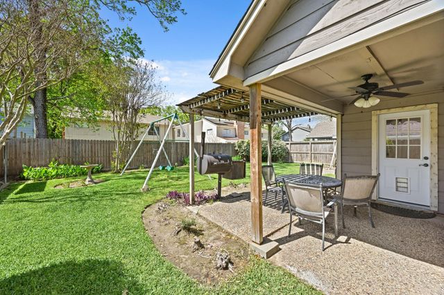 19507 Gamble Oak Drive, Humble, TX 77346