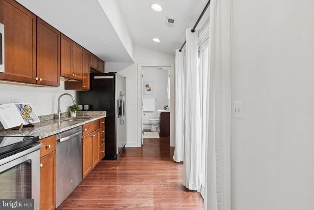 317 S REGESTER ST, Baltimore, MD 21231