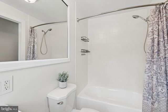 317 S REGESTER ST, Baltimore, MD 21231