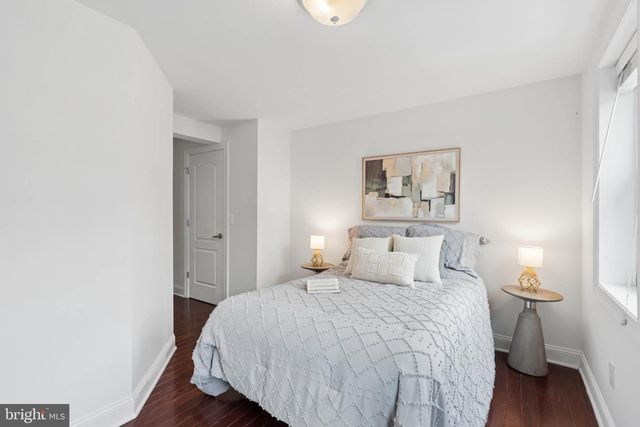 317 S REGESTER ST, Baltimore, MD 21231